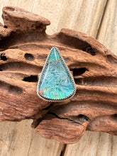 Load image into Gallery viewer, Bridewell Stone Ring - Size 8.5