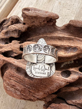 Load image into Gallery viewer, Bridewell Stone Ring - Size 8.5