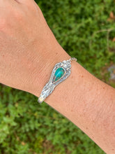 Load image into Gallery viewer, Handmade Vintage Up-Cycled Sterling Silver 1896 Spoon Bracelet with Gem Silica