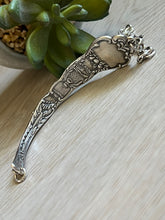 Load image into Gallery viewer, Handmade Vintage Up-Cycled Sterling Silver Souvenir State Spoon Bracelet OREGON