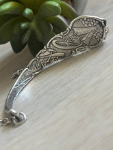 Load image into Gallery viewer, Handmade Vintage Up-Cycled Sterling Silver Souvenir State Spoon Bracelet BUFFALO, NY