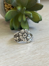 Load image into Gallery viewer, Handmade Vintage Up-Cycled Sterling Silver Reed and Barton Spoon Ring