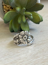 Load image into Gallery viewer, Handmade Vintage Up-Cycled Sterling Silver Reed and Barton Spoon Ring
