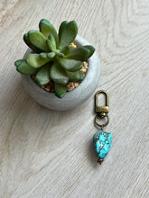 Load image into Gallery viewer, Handmade Turquoise Single Nugget Zipper Pull
