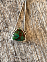Load image into Gallery viewer, Adjustable 8&quot; Hubei Turquoise Sterling Silver Snake Chain Bracelet
