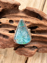 Load image into Gallery viewer, Bridewell Stone Ring - Size 8.5
