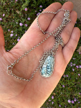 Load image into Gallery viewer, Sterling Silver Blue Tide Seam Agate Lariat Necklace with Sea Shell Accent
