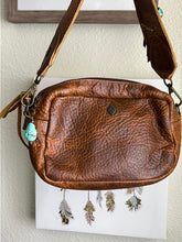 Load image into Gallery viewer, Handmade Turquoise Single Nugget Zipper Pull

