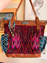 Load image into Gallery viewer, Seaside Sparkle Gemstone Beaded Bag Bracelet
