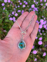Load image into Gallery viewer, Wayfinder Necklace - Hubei Turquoise
