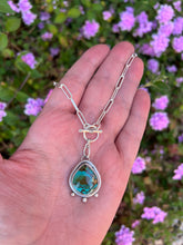 Load image into Gallery viewer, Wayfinder Necklace - Hubei Turquoise
